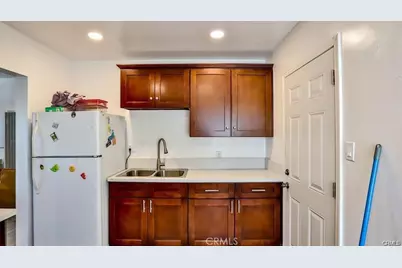 1877 S Cloverdale, Los Angeles, CA 90019 - Photo 24