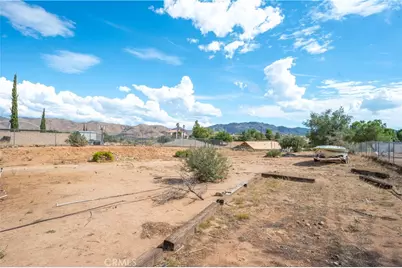 18657 Niles, Hesperia, CA 92345 - Photo 42