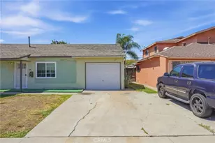 725 S Taper, Compton, CA 90220 - Photo 32