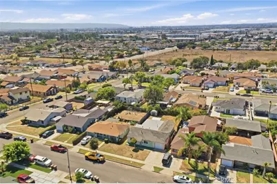 725 S Taper, Compton, CA 90220 - Photo 36