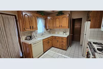 18505 Elaine, Artesia, CA 90701 - Photo 6