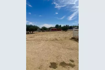 12810 E Avenue X, Pearblossom, CA 93553 - Photo 34