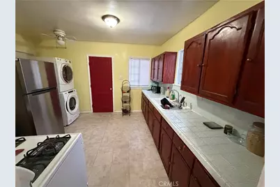 611 W 65th, Los Angeles, CA 90044 - Photo 18