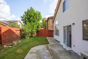 2037 Pine Hurst, Hawthorne, CA 90250 - Photo 34