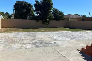 11842 Success, Los Angeles, CA 90059 - Photo 6