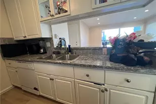 2521 W Sunflower Ave, Santa Ana, CA 92704 - Photo 16