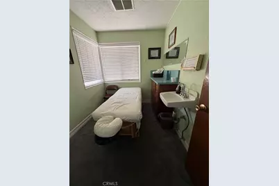 718 N Euclid, Ontario, CA 91762 - Photo 6