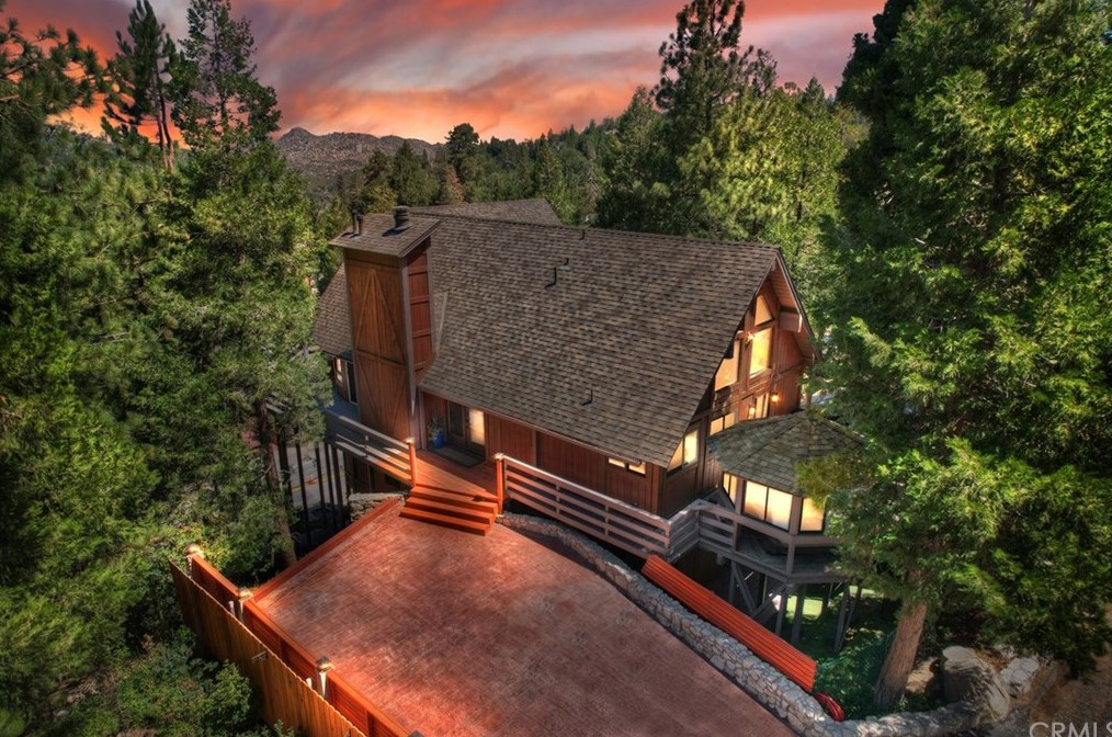 825 Grass Valley, Lake Arrowhead, CA 92352
