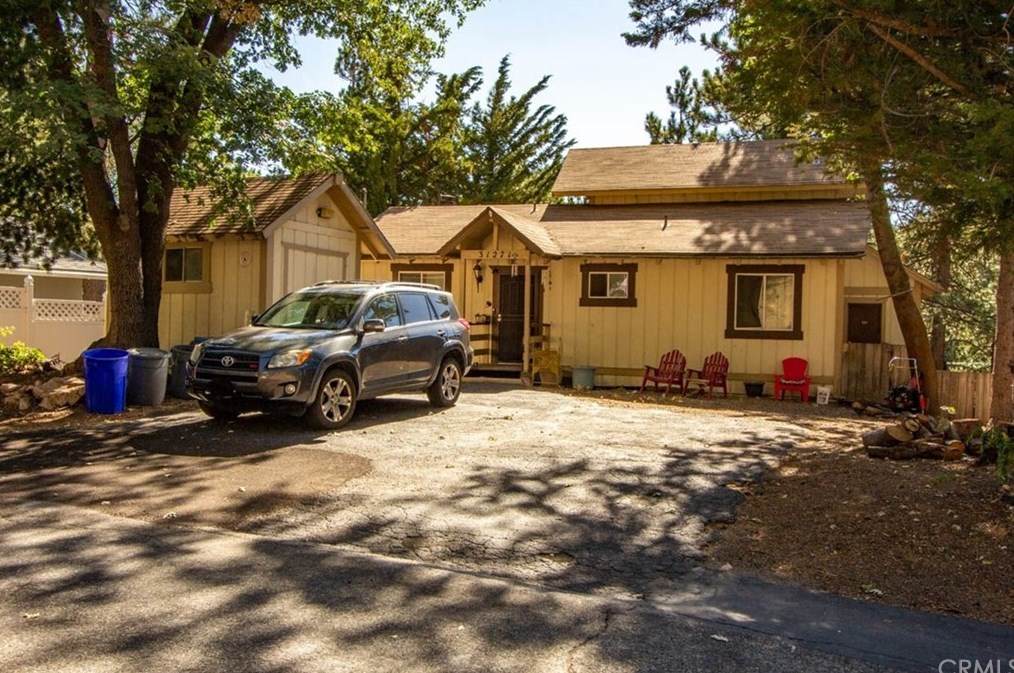 31271 Circle View Dr, Running Springs, CA