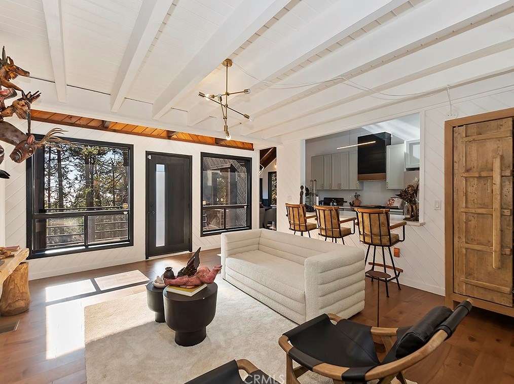 31318 Circle View, Running Springs, CA 92382