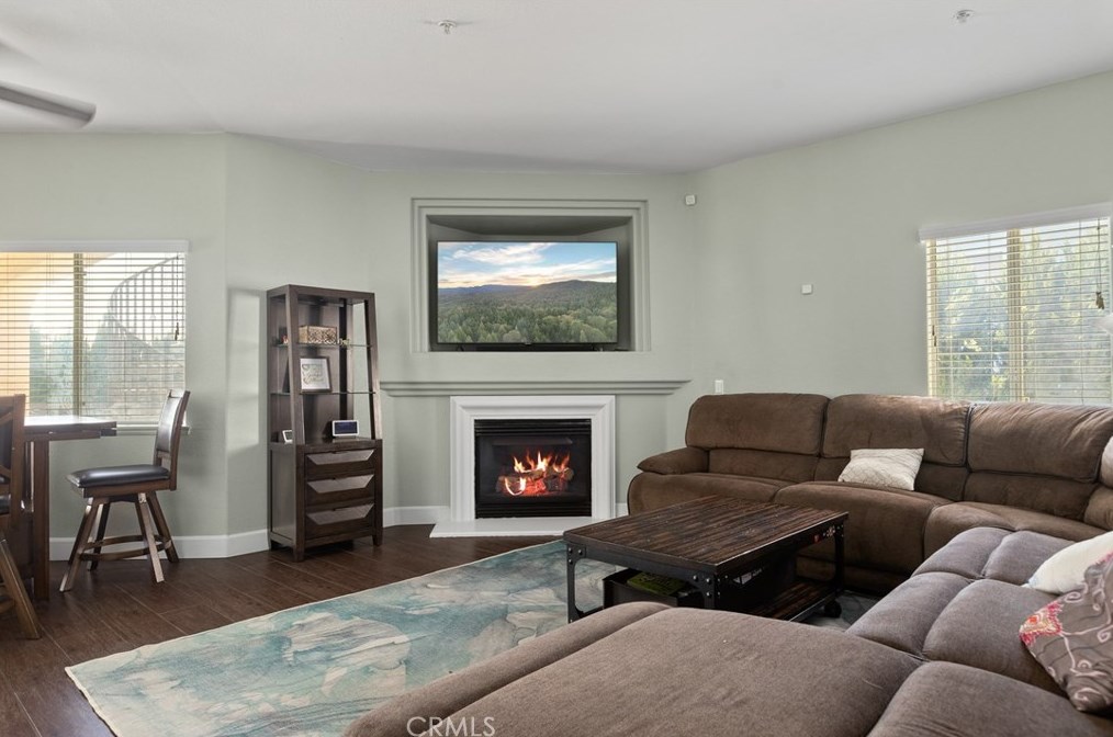 6805 Escena St, San Bernardino, CA 92407-5163