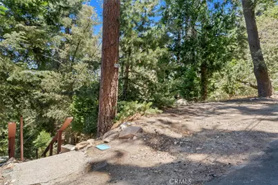 25626 Mid Lane, Twin Peaks, CA 92391 - Photo 14
