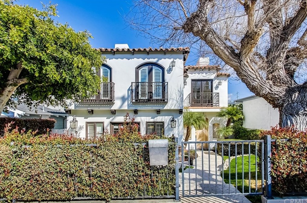 641 35th St, Manhattan Beach, CA 90266