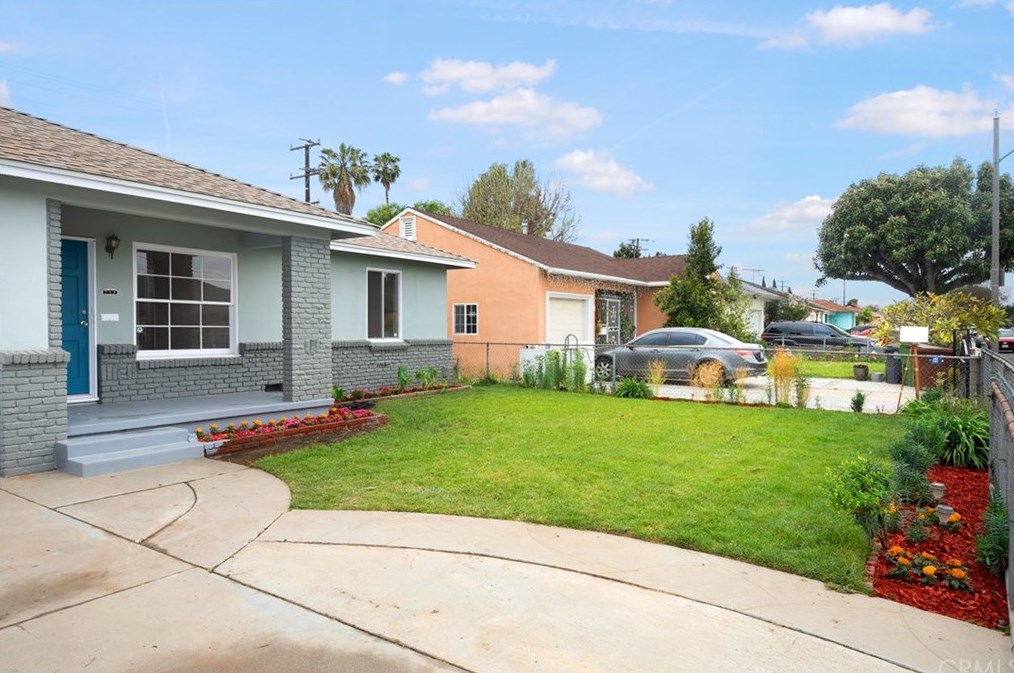 717 S Holly Ave, Compton, CA 90221