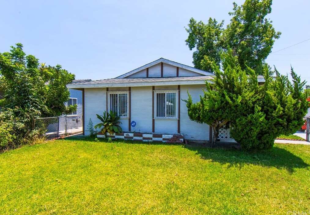 12002 169th St, Artesia, CA 90701-1812