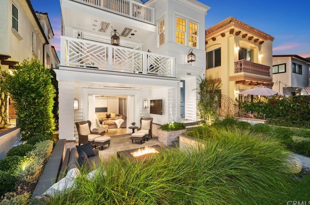 325 6th St, Manhattan Beach, CA 90266