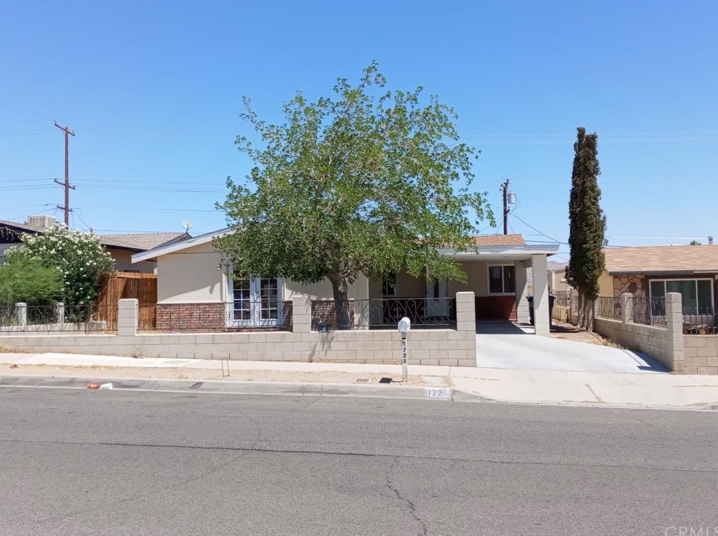1725 Forane St, Barstow CA  92311-5611 exterior