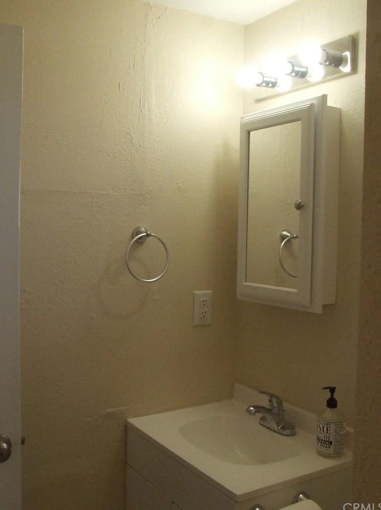 1725 Forane St, Barstow CA  92311-5611 exterior