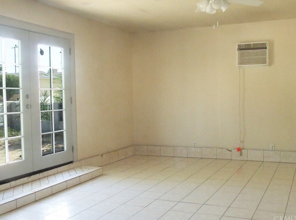 1725 Forane St, Barstow CA  92311-5611 exterior