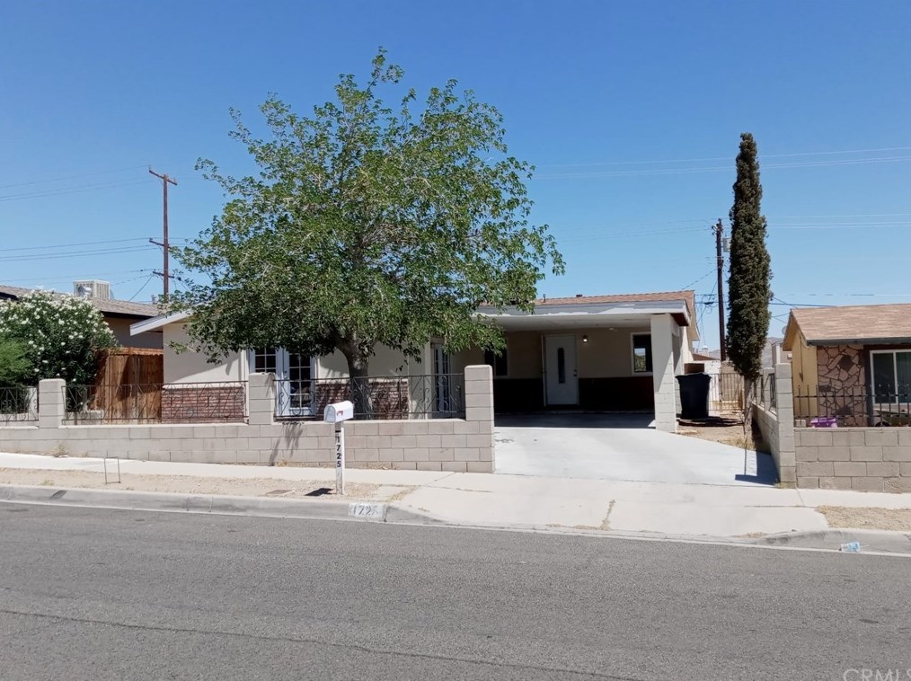 1725 Forane St, Barstow CA  92311-5611 exterior