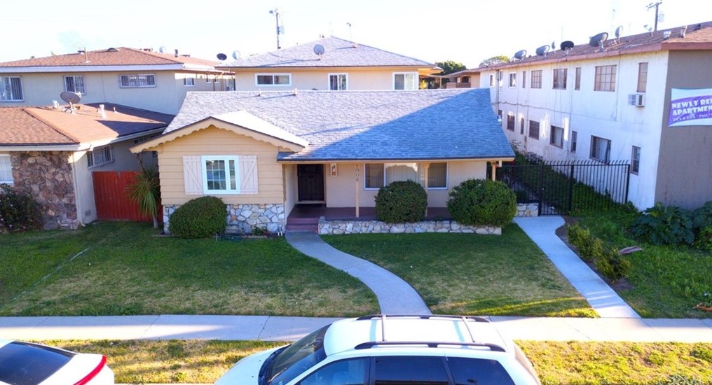 2908 W 141st Pl, Gardena, CA 90249