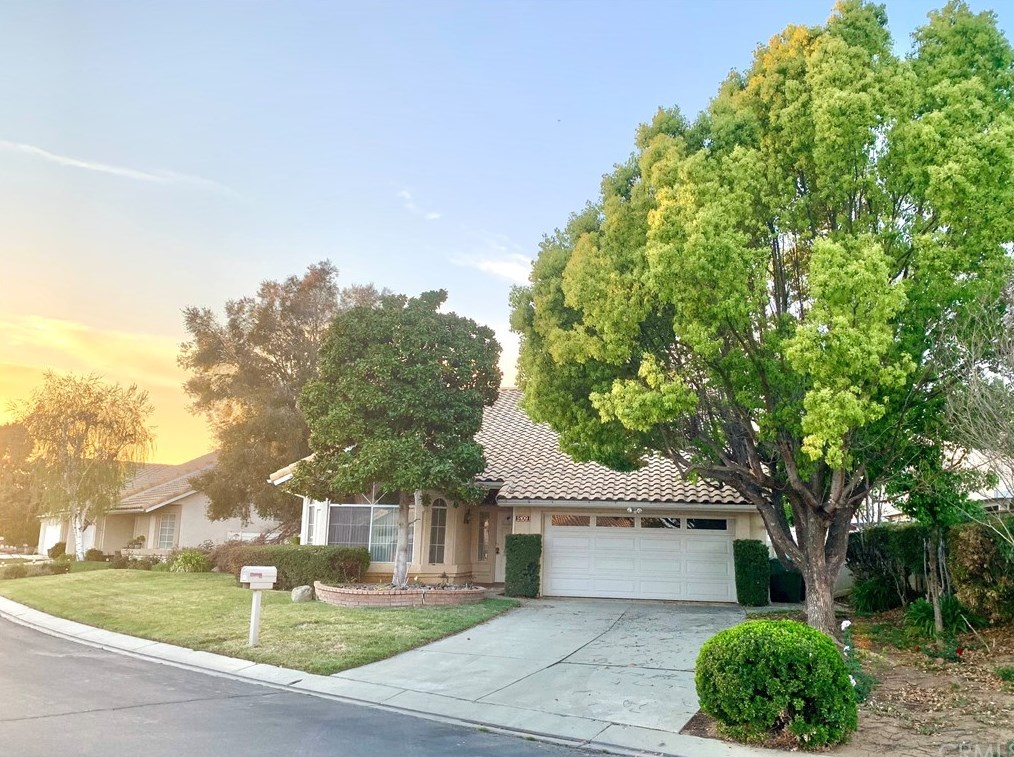 5109 Pinehurst Dr, Banning, CA 92220-5221