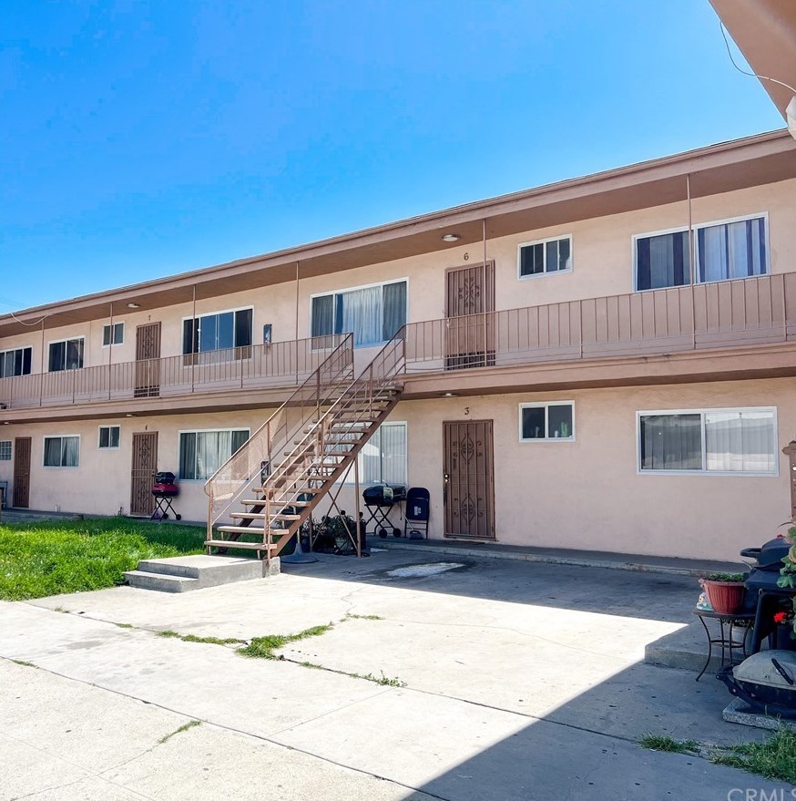 13406 S Vermont Ave, Gardena, CA 90247