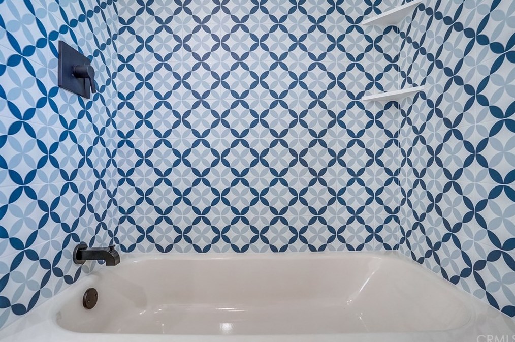 1441 52nd St, Los Angeles CA  90011-4903 exterior