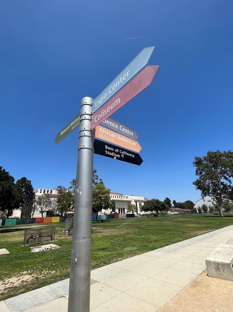 1441 52nd St, Los Angeles CA  90011-4903 exterior