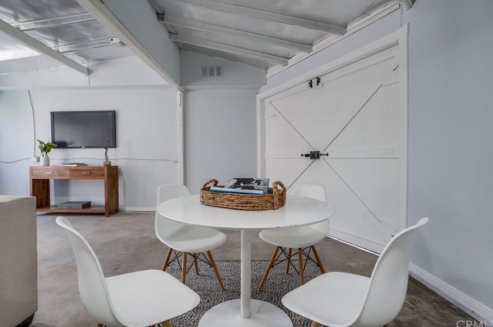 1441 52nd St, Los Angeles CA  90011-4903 exterior