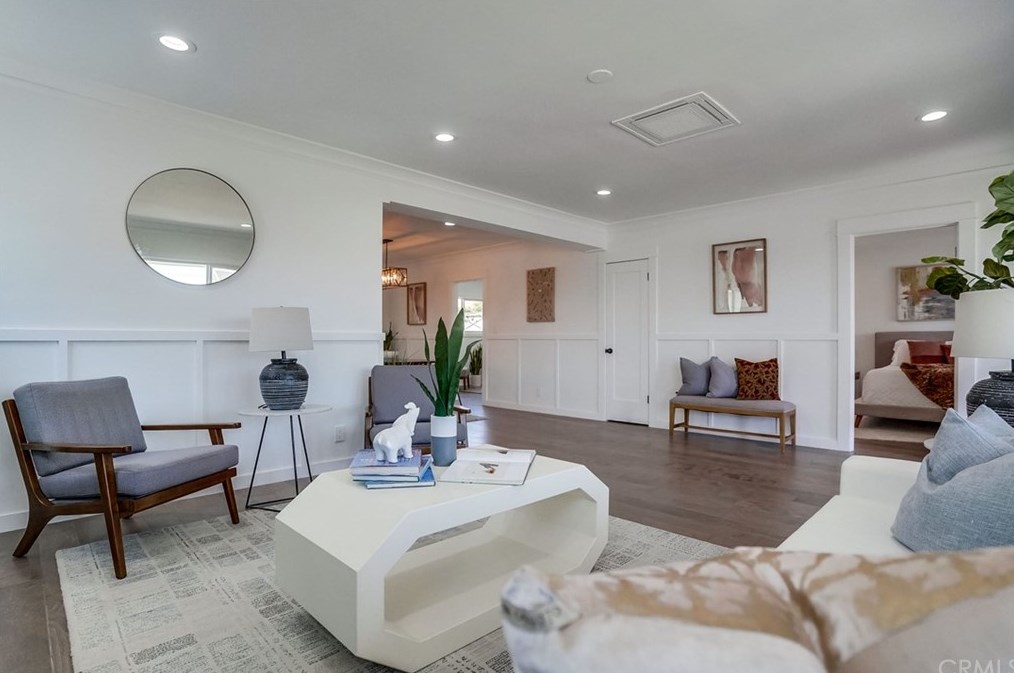 1441 52nd St, Los Angeles CA  90011-4903 exterior