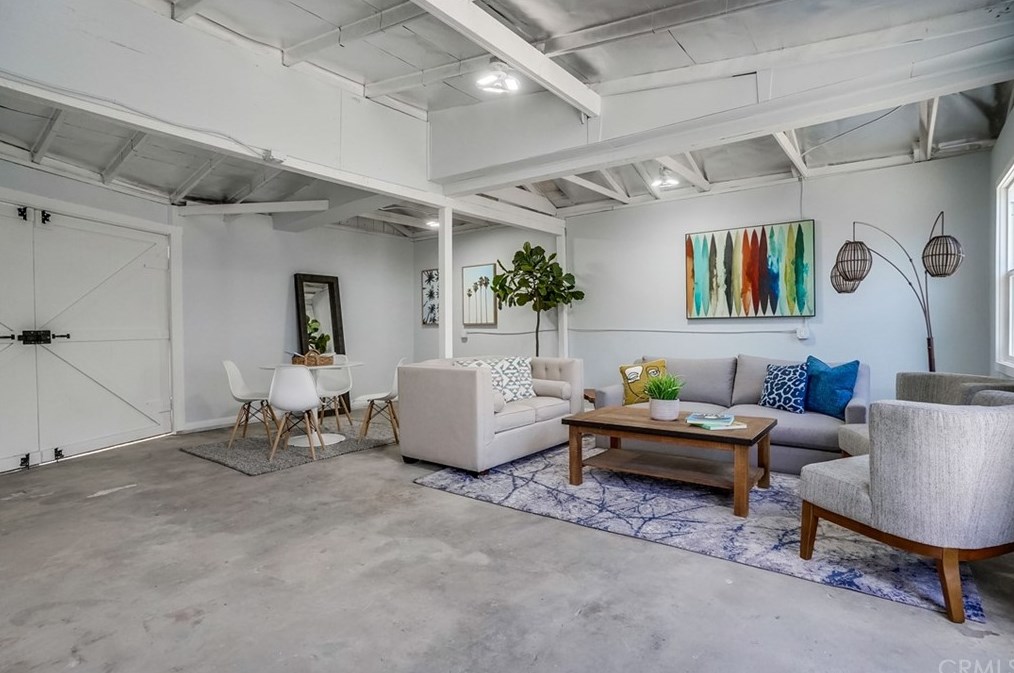 1441 52nd St, Los Angeles CA  90011-4903 exterior