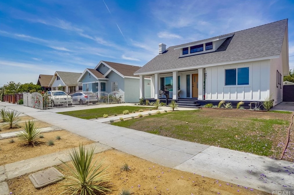 1441 52nd St, Los Angeles CA  90011-4903 exterior