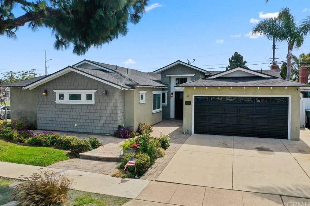 16282 Del Mar Ln, Huntington Beach, CA 92649-2621