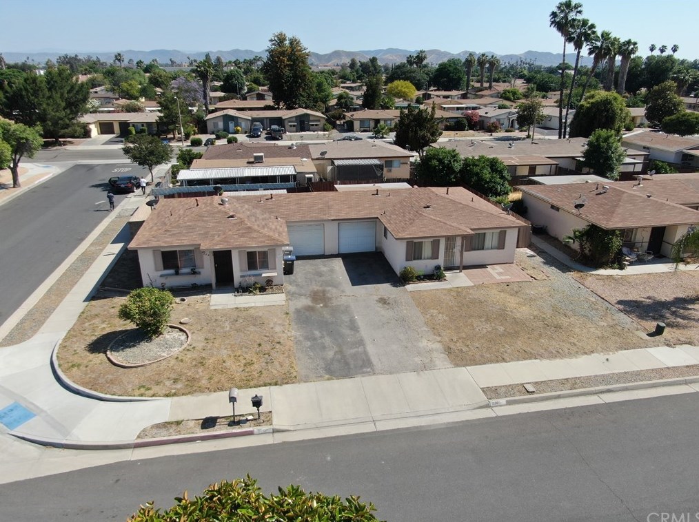 389 Antigua St, Hemet, CA 92545-2510