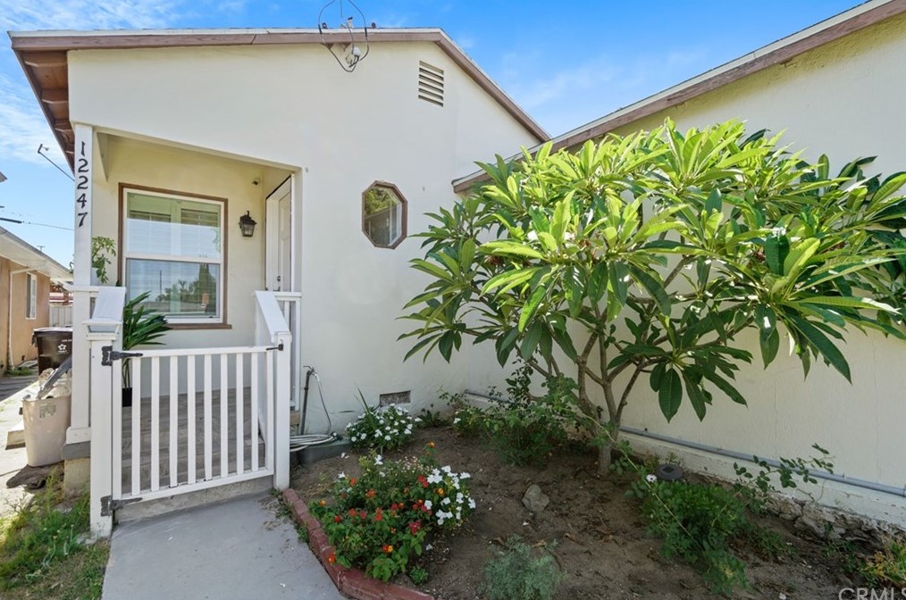12247 Cedar Ave, Hawthorne, CA 90250