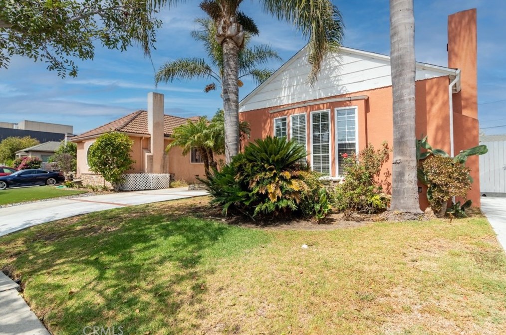 1963 Point View St, Los Angeles, CA 90034-1611