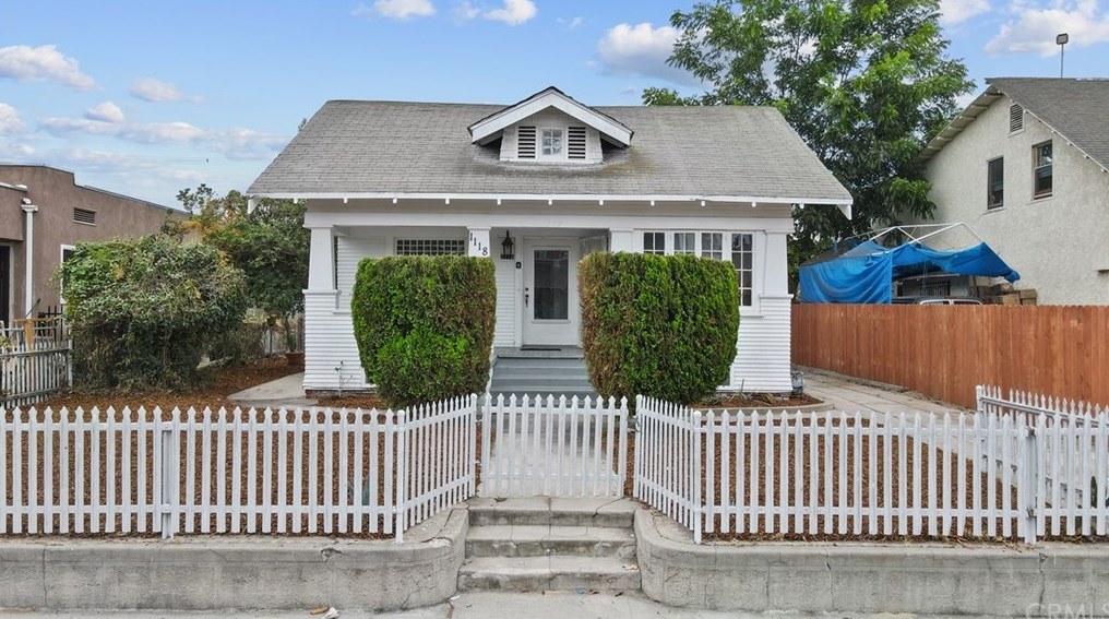 1118 47th St, Los Angeles, CA 90011-4230