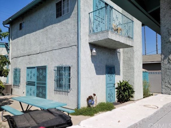 8810 Hooper Ave, Los Angeles, CA 90002-1149