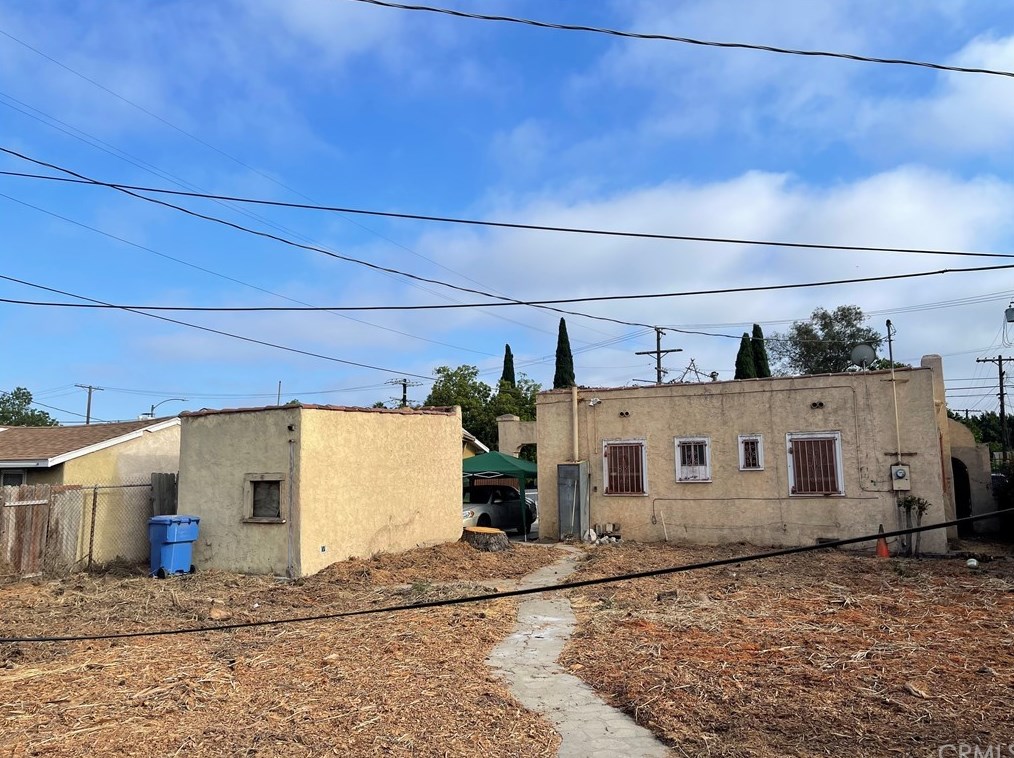3221 71st St, Los Angeles, CA 90043-4727
