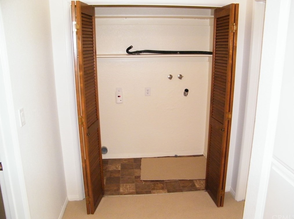 227 Palm Ave, El Segundo CA 90245-2272 exterior