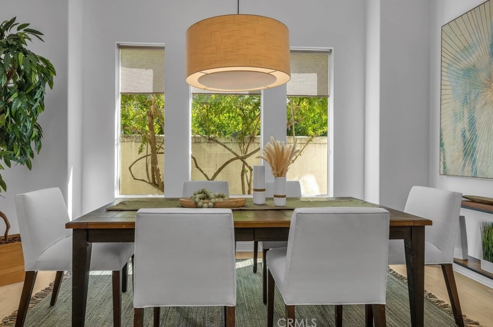 5860 Kiyot Way, Los Angeles, CA