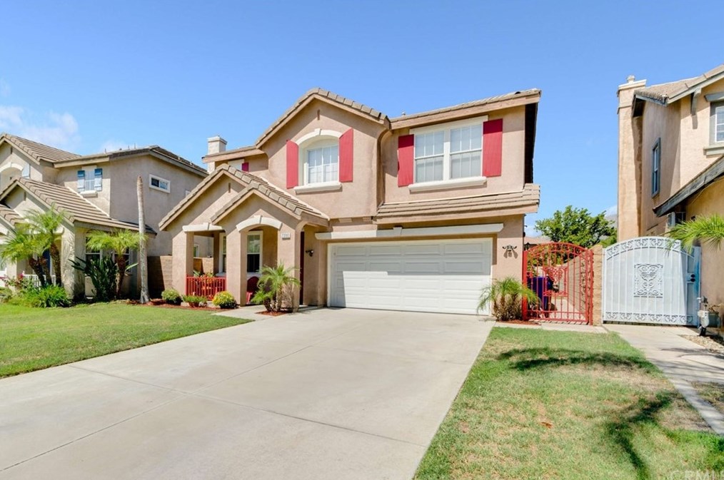 7390 Longstreet Ln, Fontana, CA 92336-5457