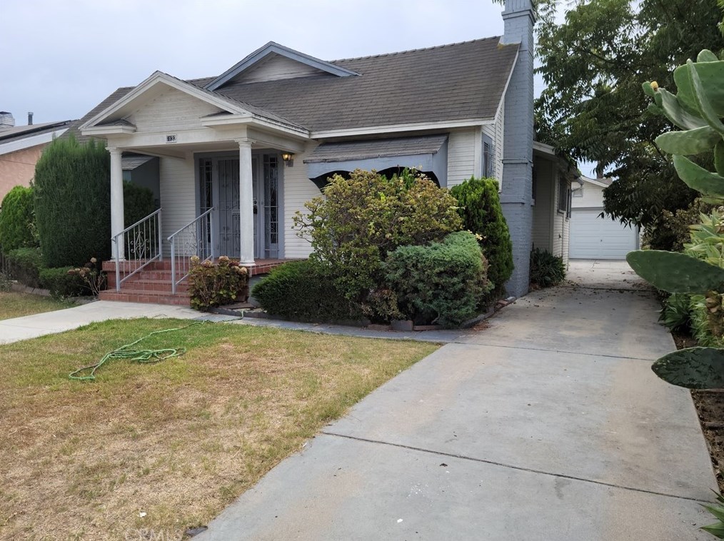1132 75th St, Los Angeles, CA 90001-2410