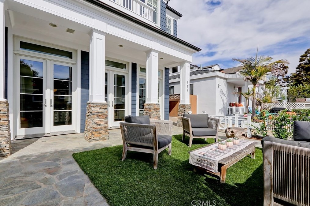 417 5th St, Manhattan Beach, CA 90266