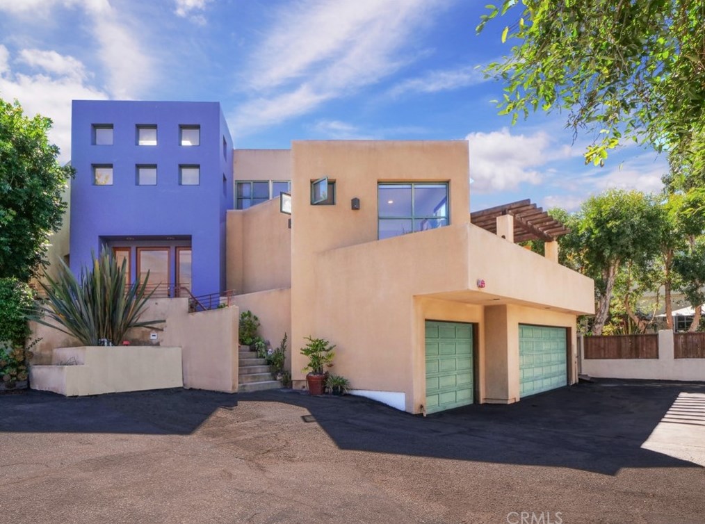 1232 2nd St., Manhattan Beach, CA 90266
