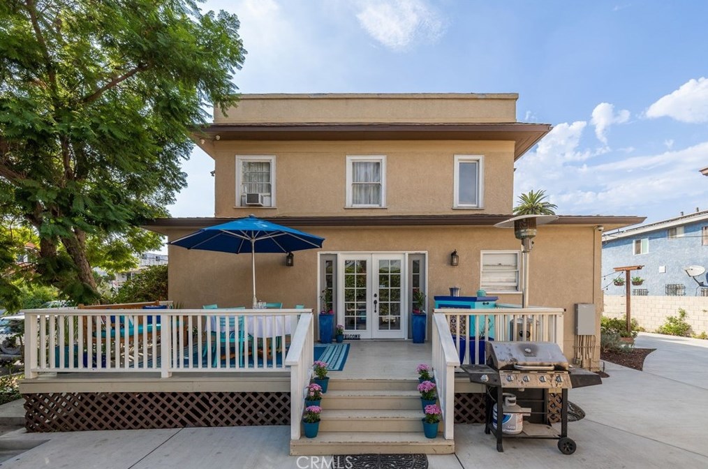 2754 Kenwood Ave, Los Angeles CA  90007-2106 exterior