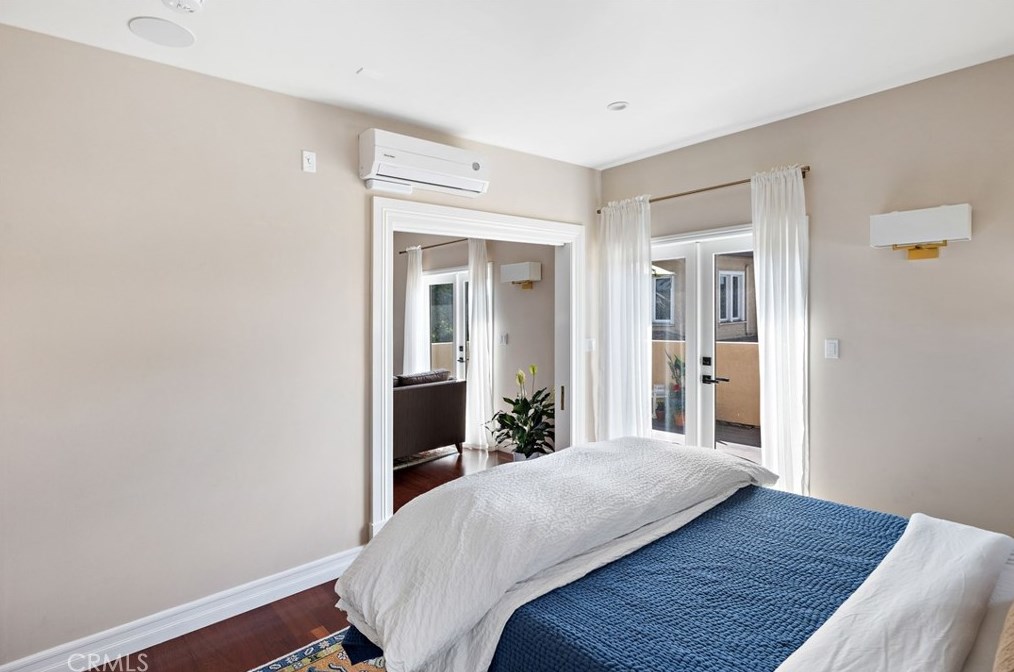 2754 Kenwood Ave, Los Angeles CA  90007-2106 exterior