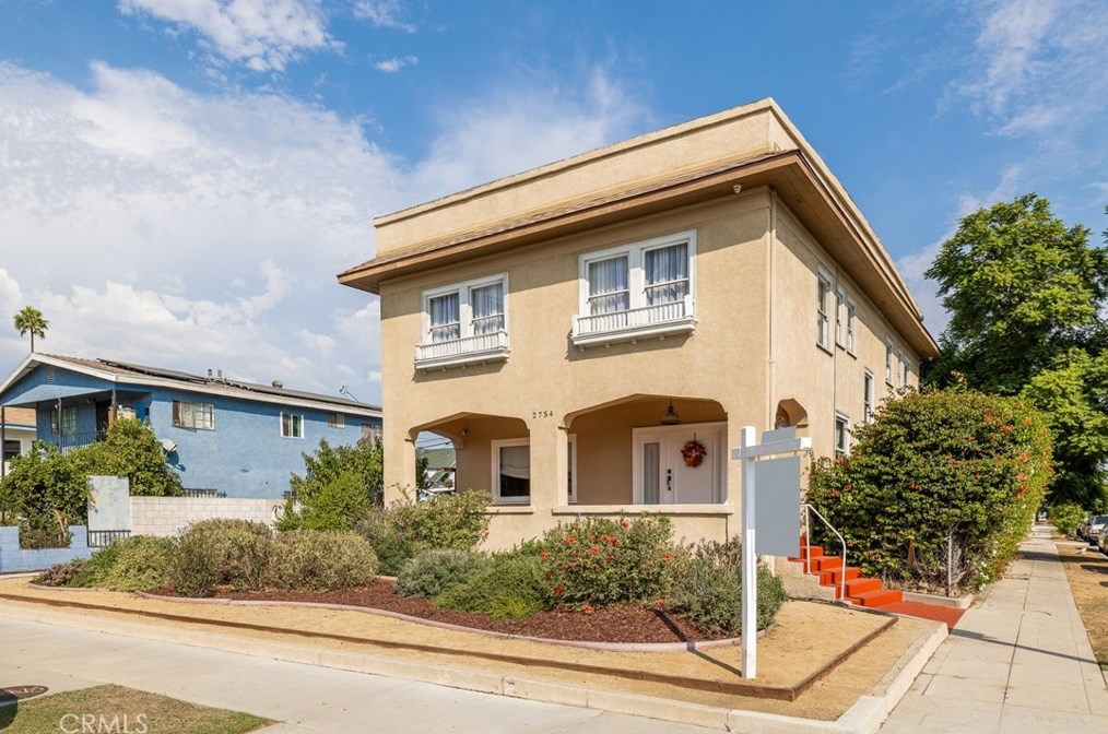 2754 Kenwood Ave, Los Angeles CA  90007-2106 exterior