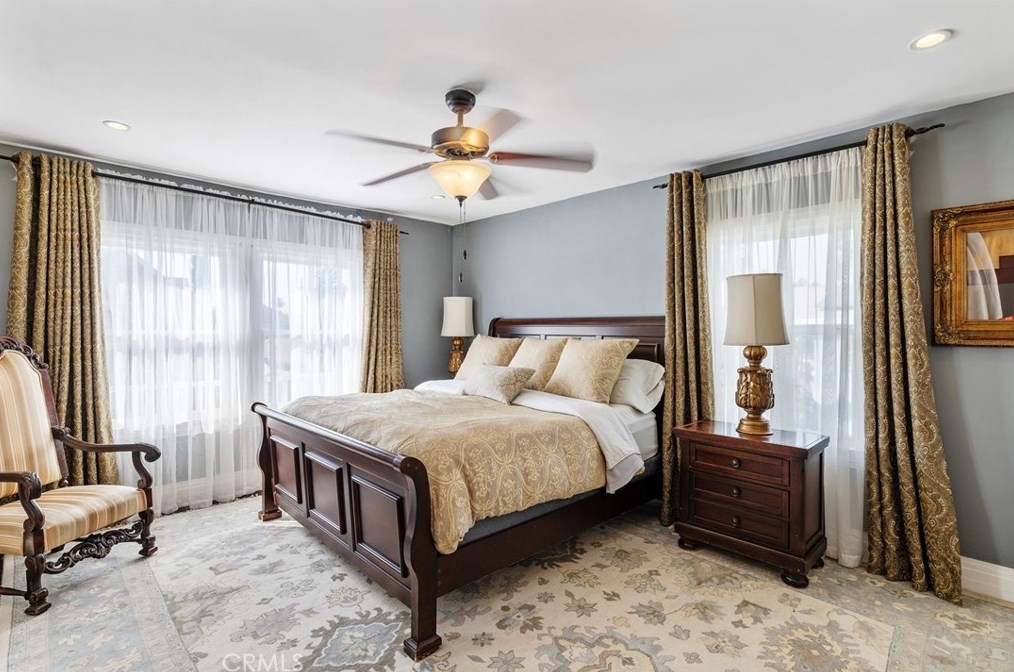 2754 Kenwood Ave, Los Angeles CA  90007-2106 exterior